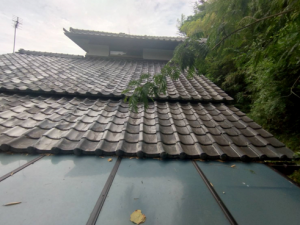 伊豆の国市 瓦屋根から雨漏り 葺き替えで雨漏り解消